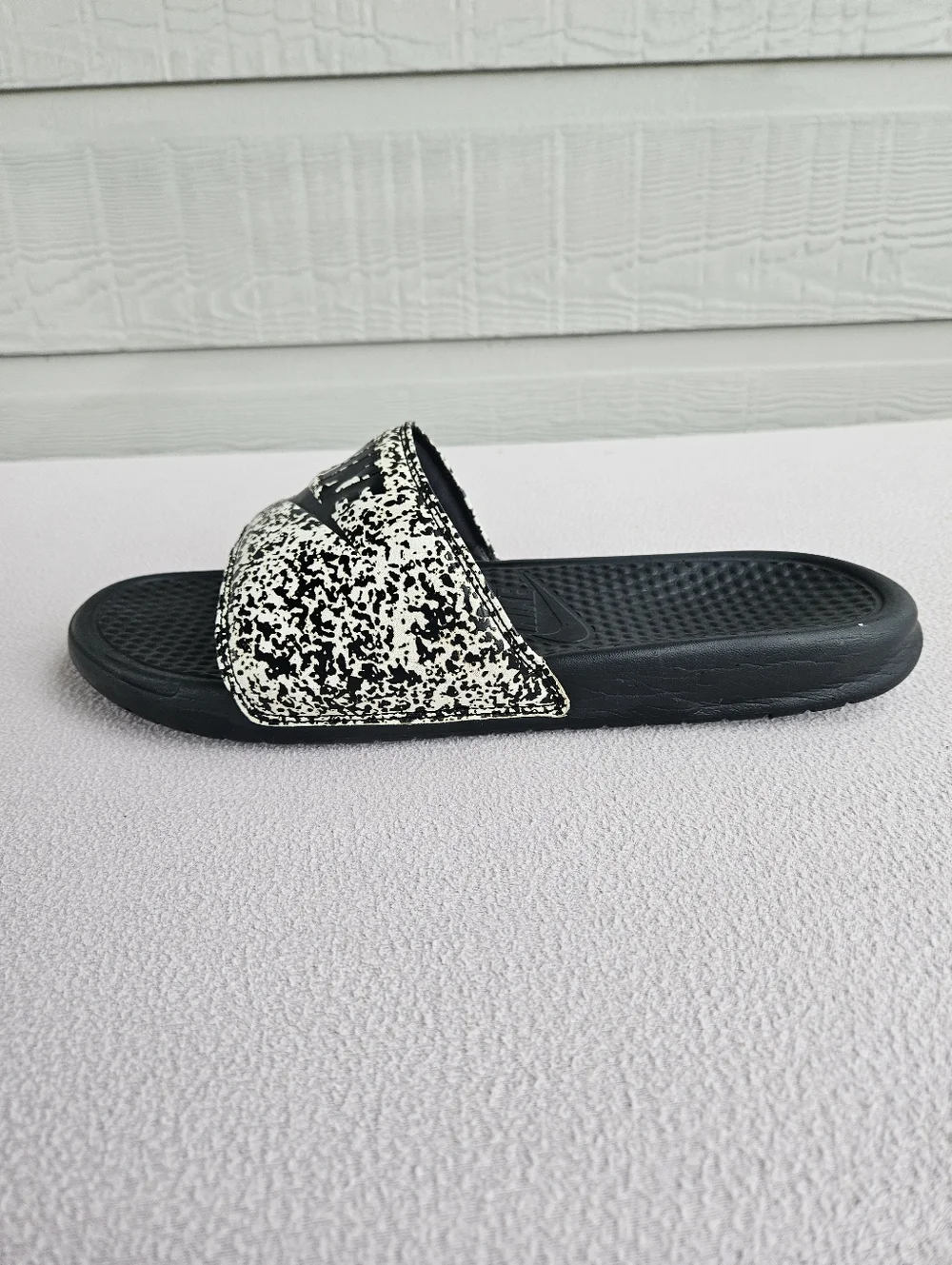 Nike Benassi JDI Slides Sandals Black White Men SZ 12 Slip-On Sports 631261-100